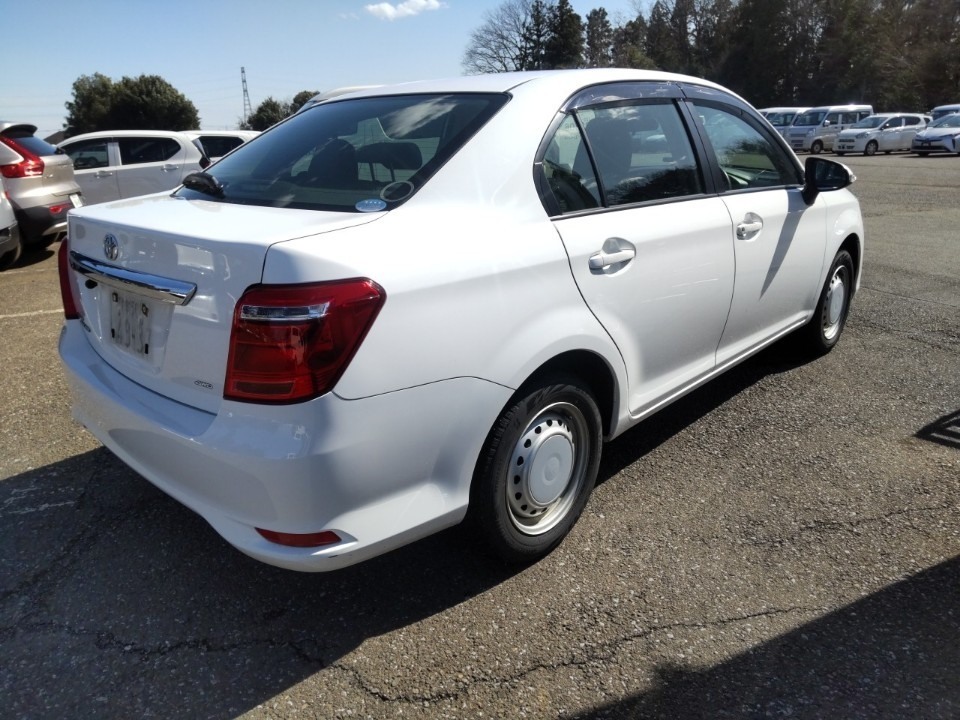 TOYOTA COROLLA AXIO