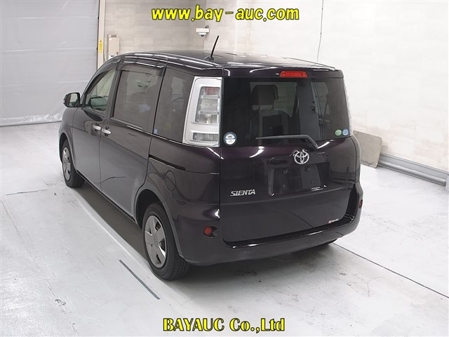 TOYOTA SIENTA