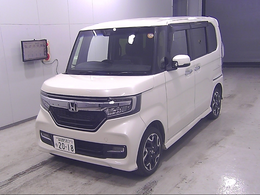 HONDA N-BOX