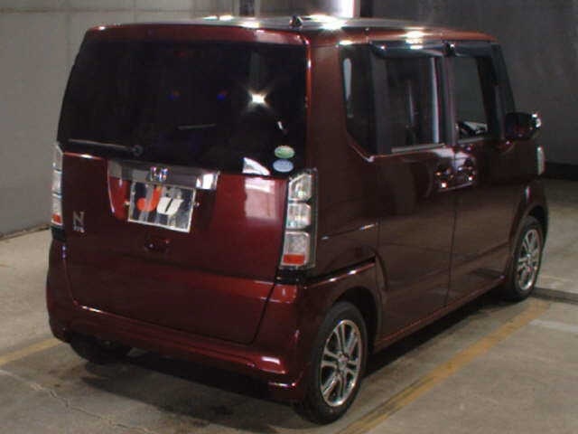 HONDA N-BOX