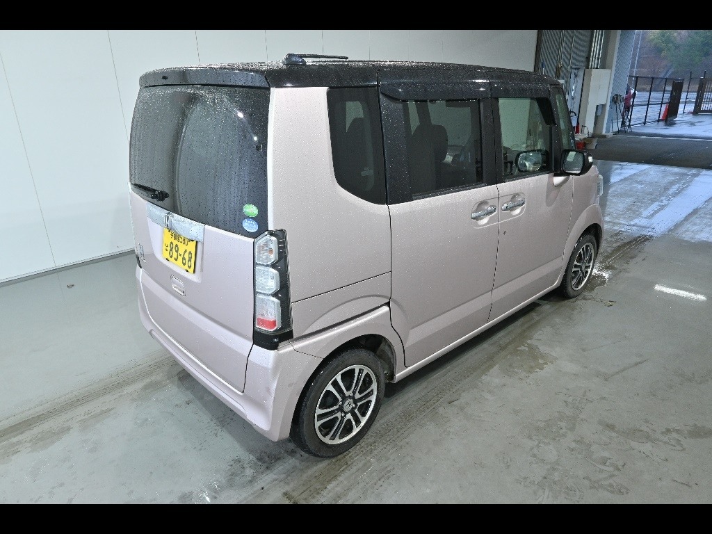 HONDA N-BOX