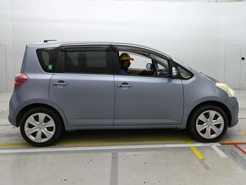 TOYOTA RACTIS