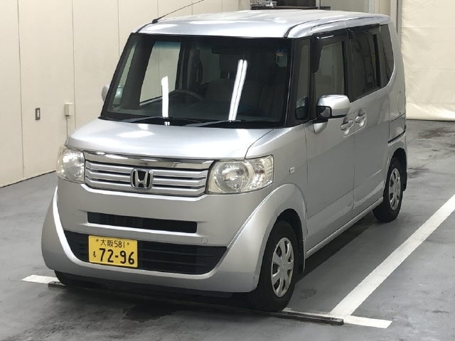 HONDA N-BOX