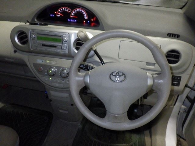TOYOTA PORTE