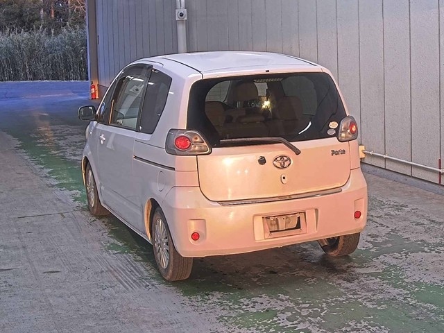 TOYOTA PORTE