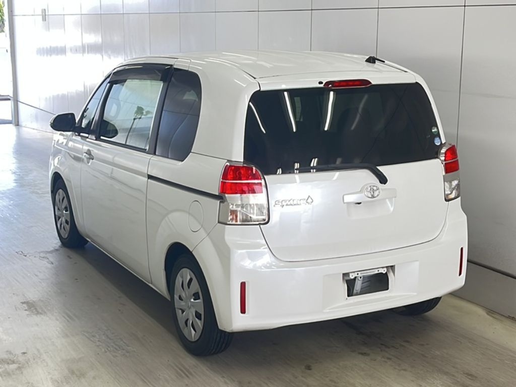 TOYOTA SPADE