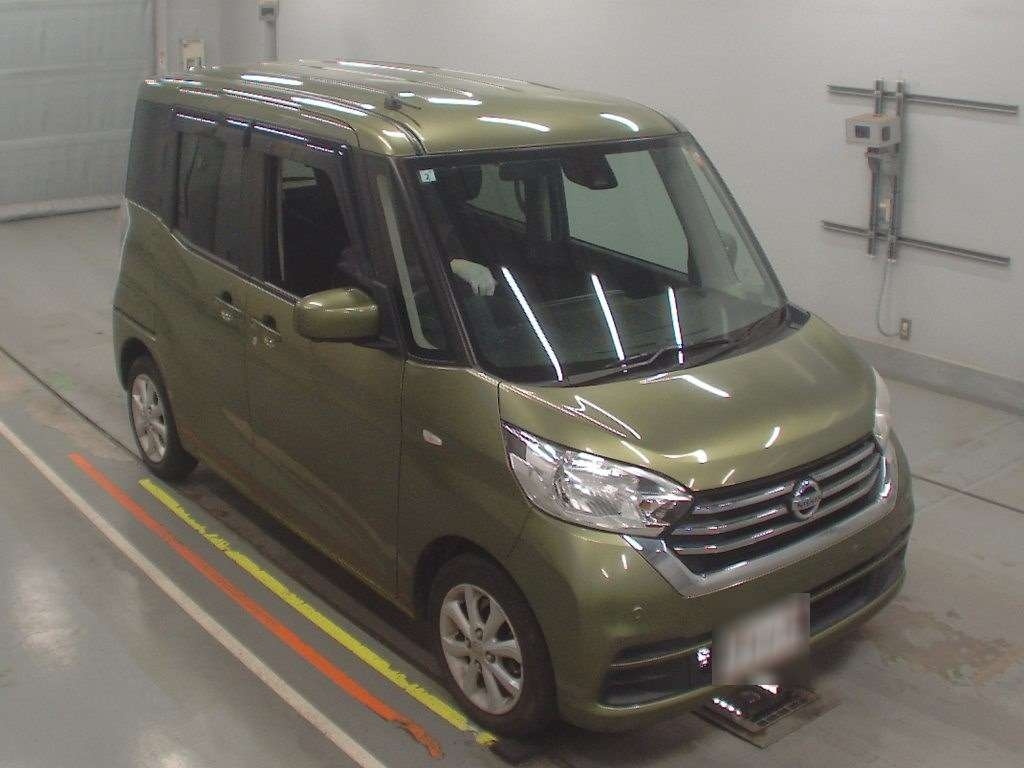 NISSAN DAYZ ROOX