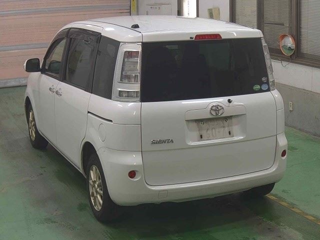 TOYOTA SIENTA