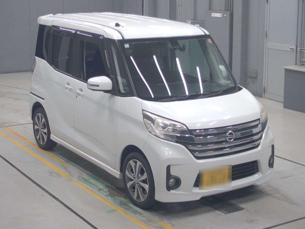 NISSAN DAYZ ROOX