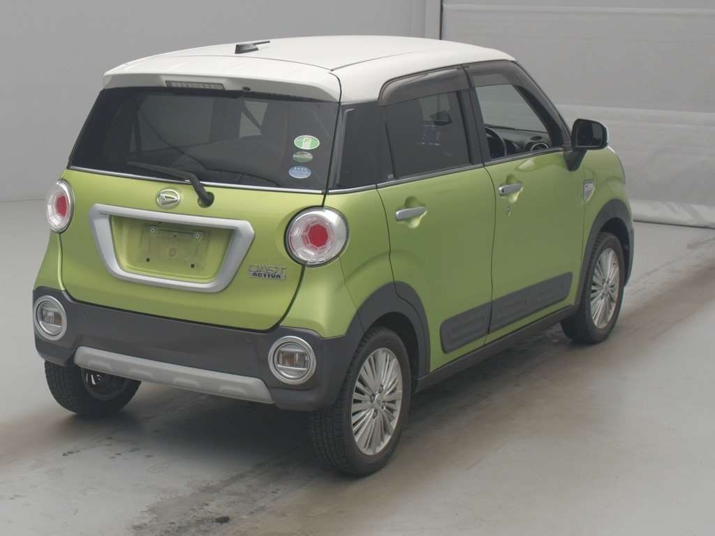 DAIHATSU CAST