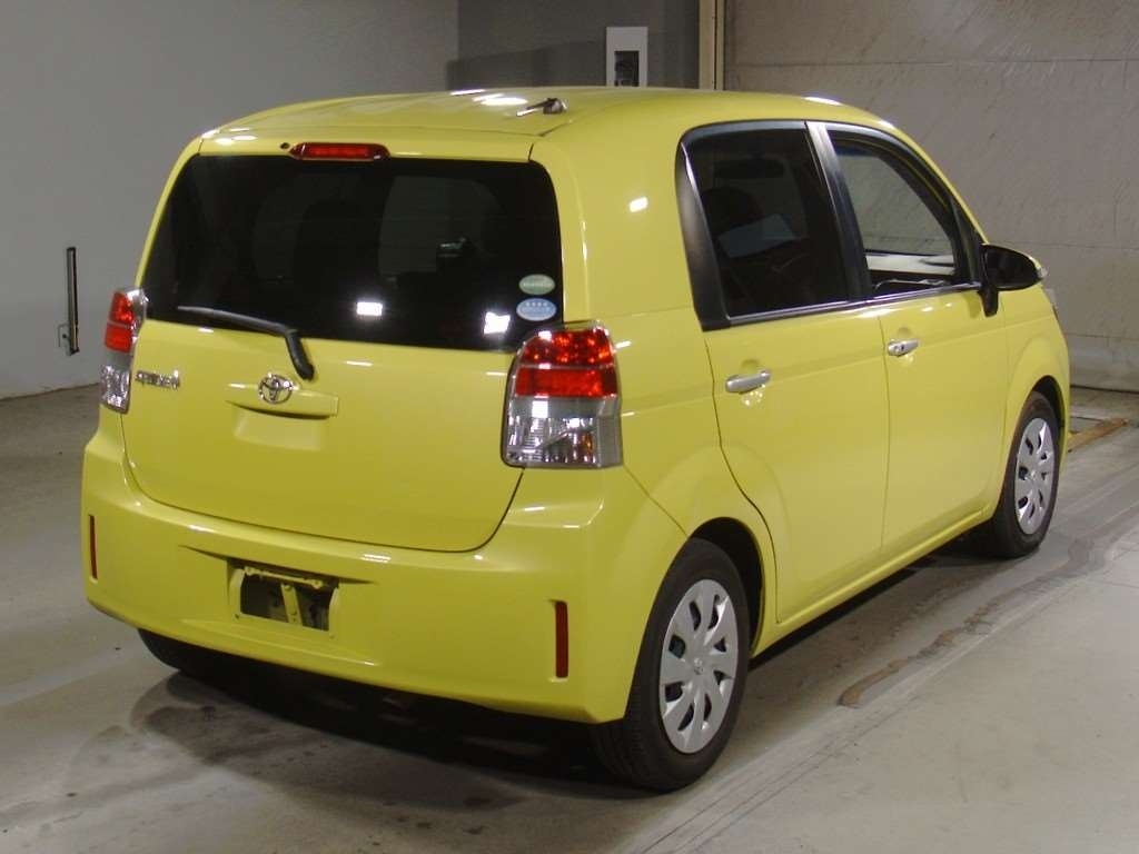 TOYOTA SPADE
