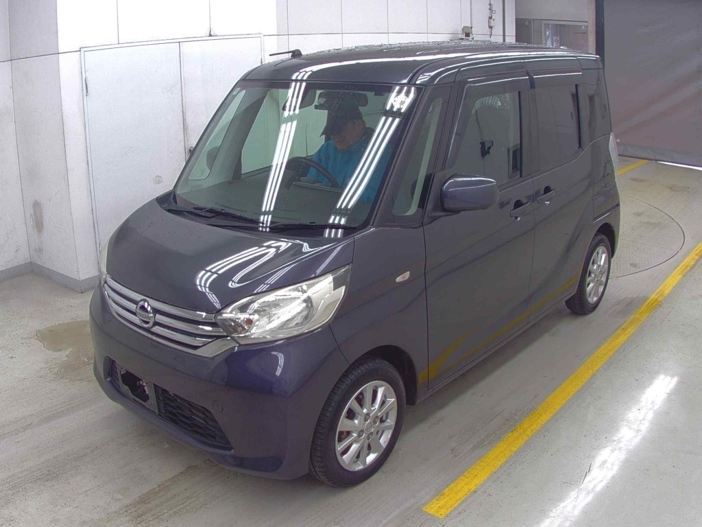 NISSAN DAYZ ROOX