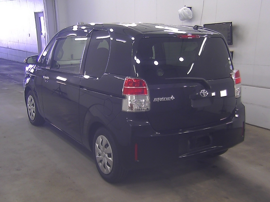 TOYOTA SPADE