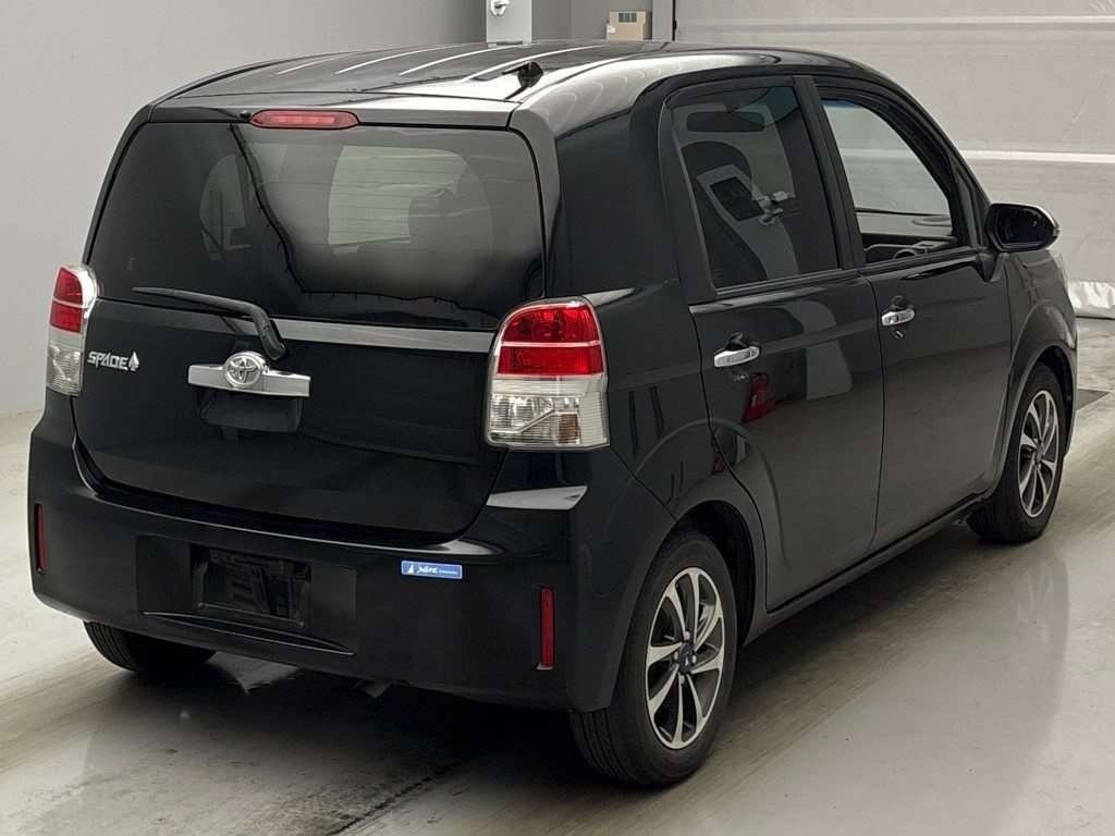 TOYOTA SPADE