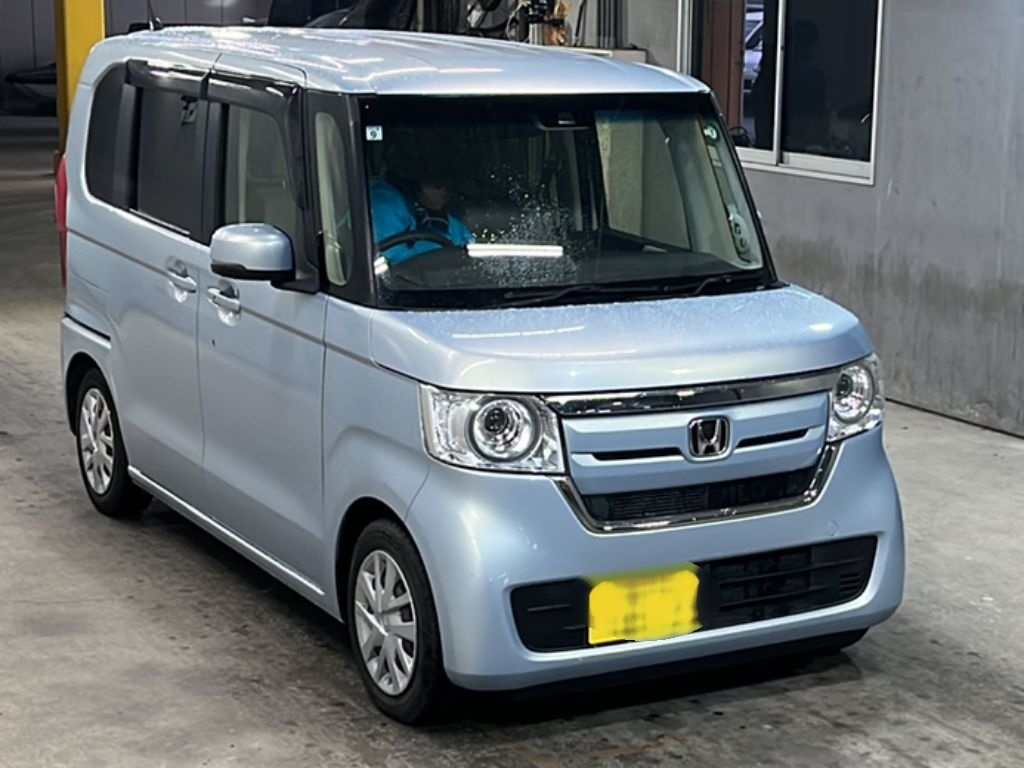 HONDA N-BOX