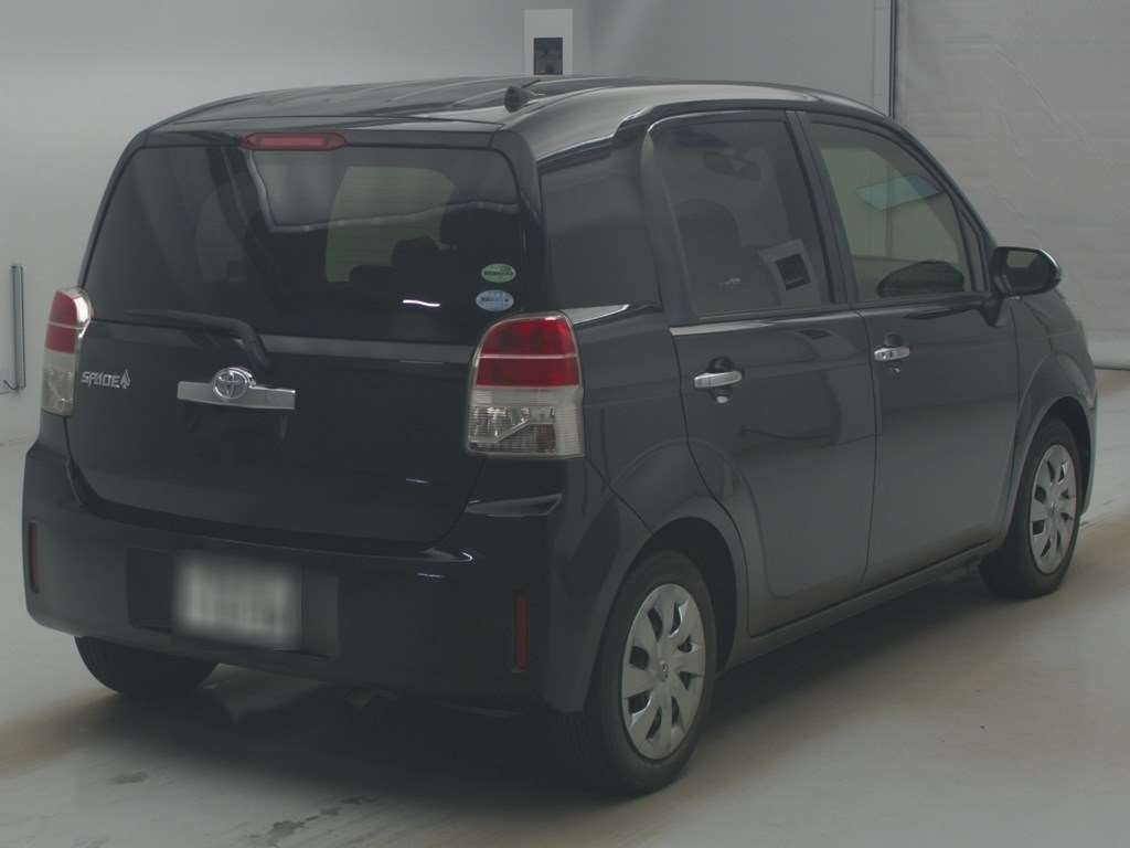 TOYOTA SPADE