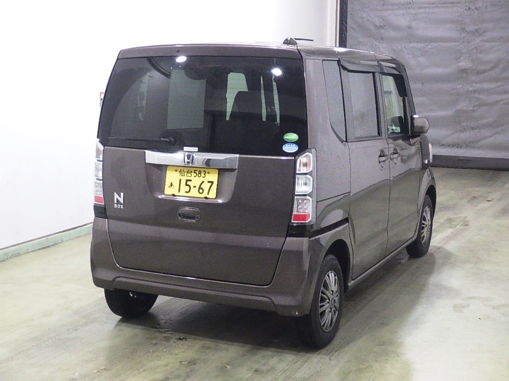HONDA N-BOX