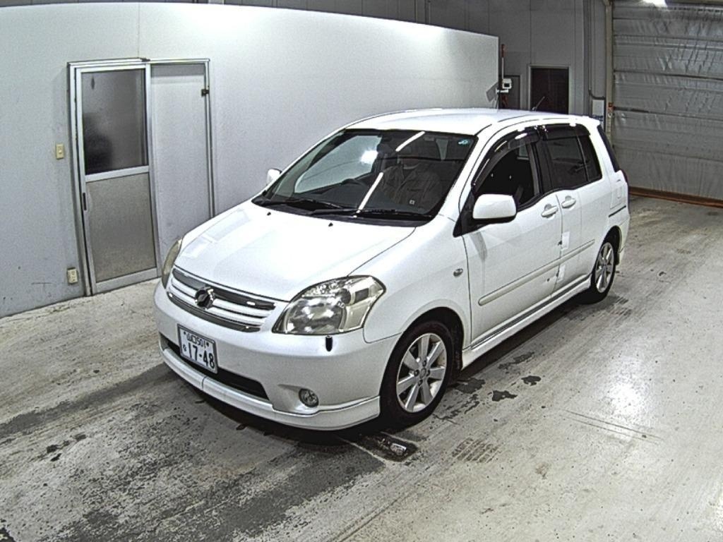 TOYOTA RAUM