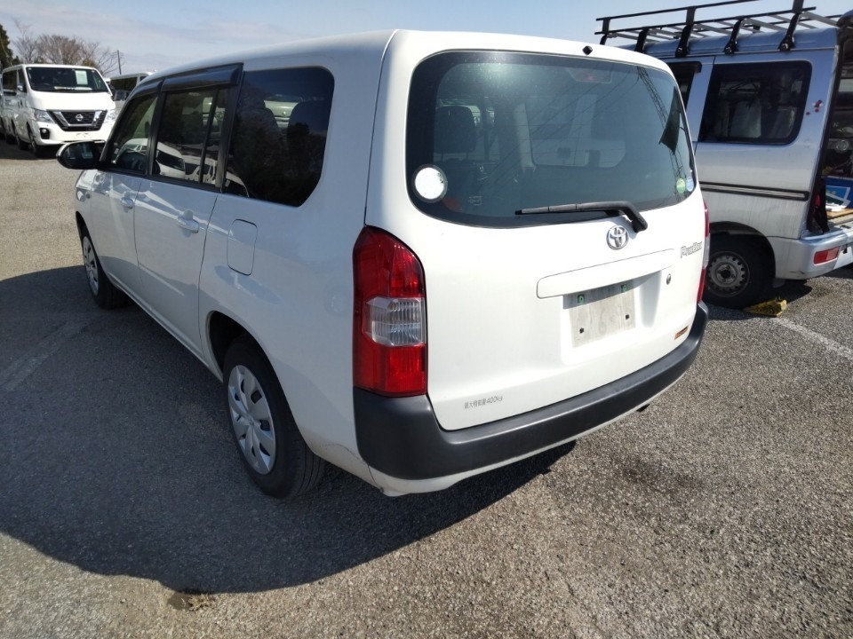 TOYOTA PROBOX