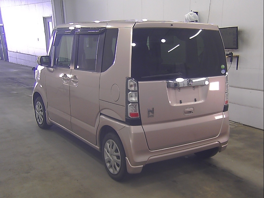 HONDA N-BOX