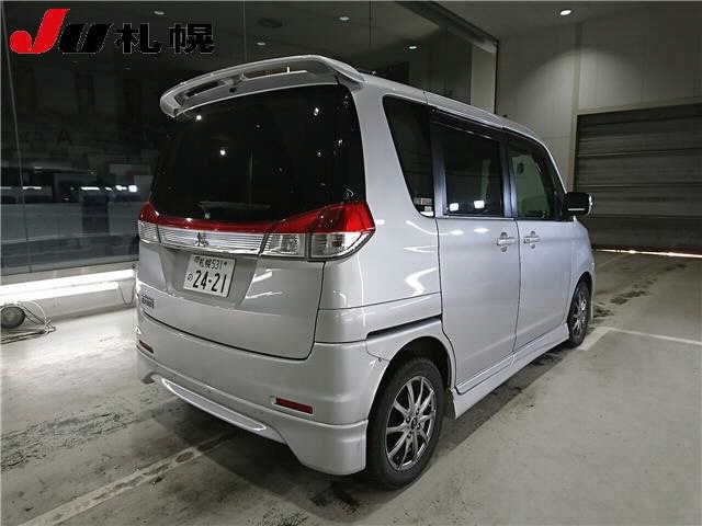 MITSUBISHI DELICA D:2