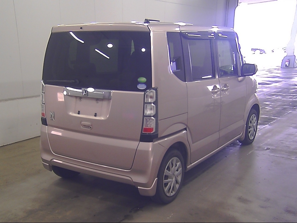 HONDA N-BOX