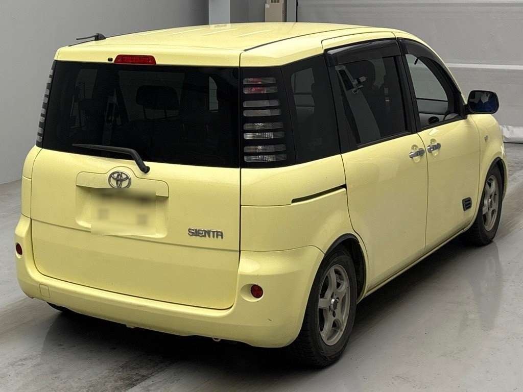 TOYOTA SIENTA