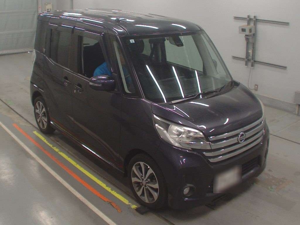 NISSAN DAYZ ROOX