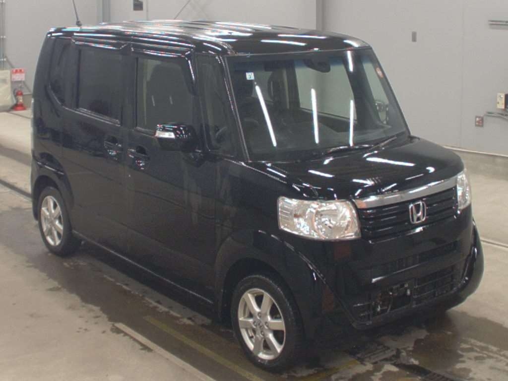 HONDA N-BOX