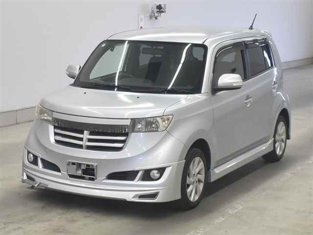 TOYOTA BB