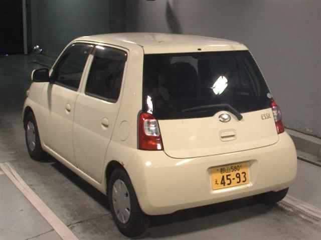 DAIHATSU ESSE