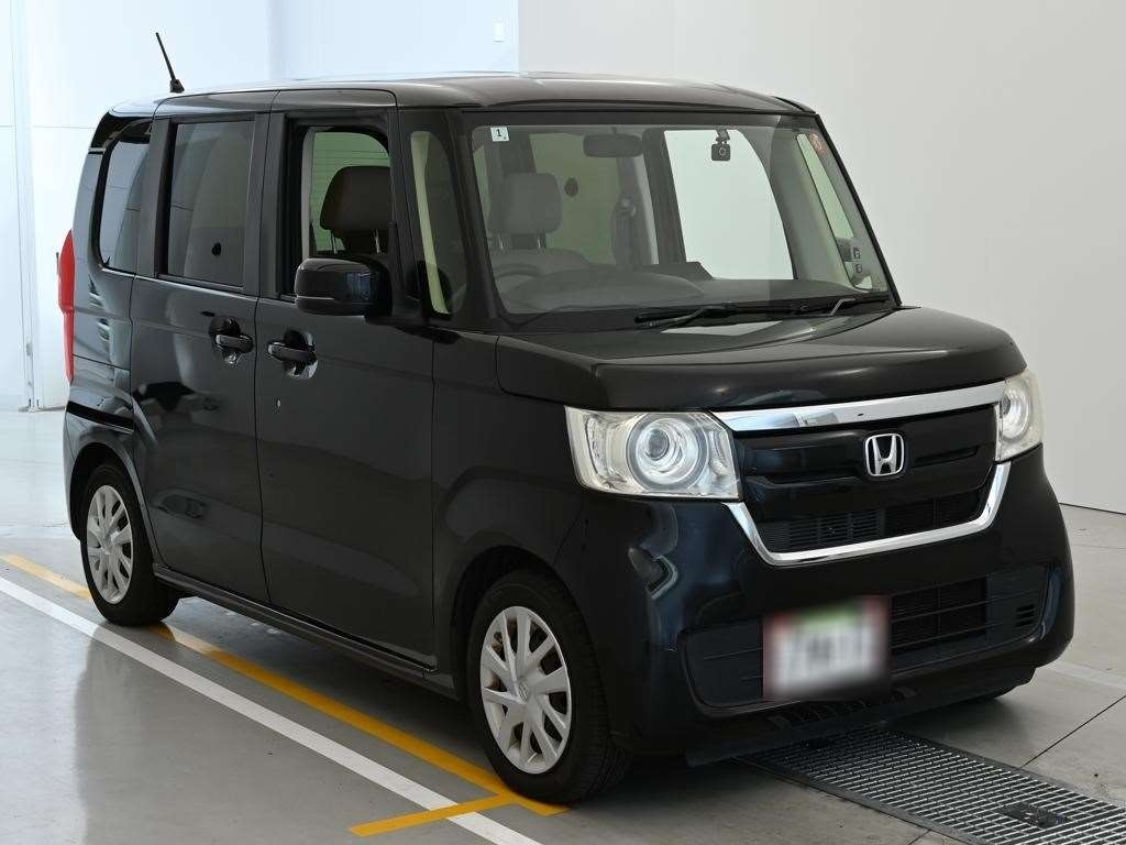 HONDA N-BOX