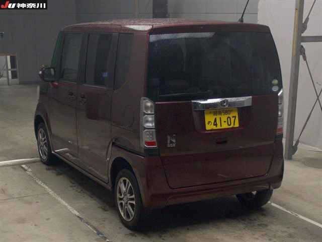 HONDA N-BOX