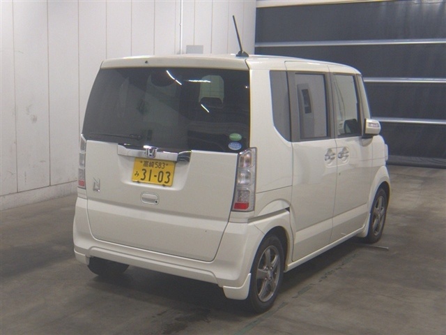 HONDA N-BOX
