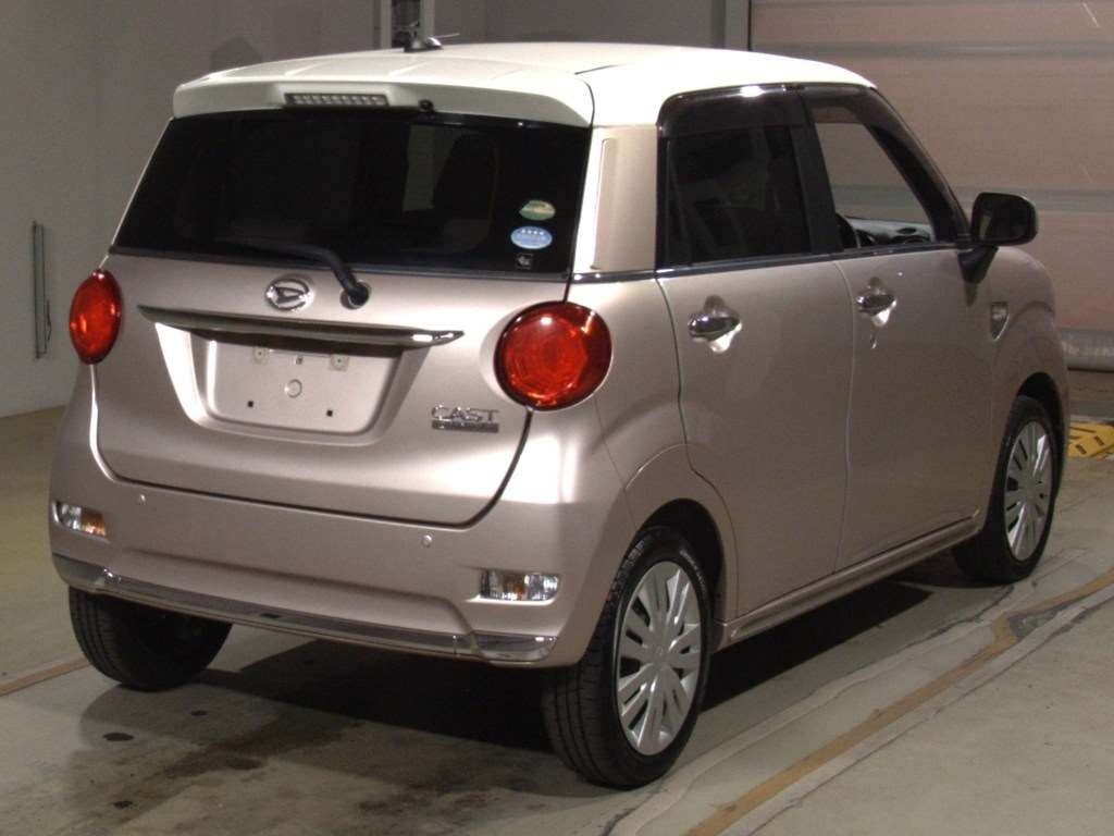 DAIHATSU CAST
