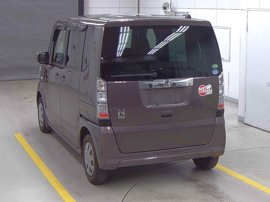 HONDA N-BOX