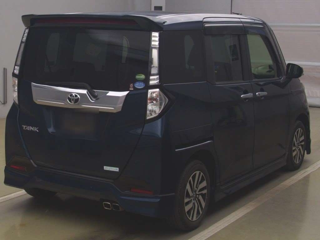 TOYOTA TANK