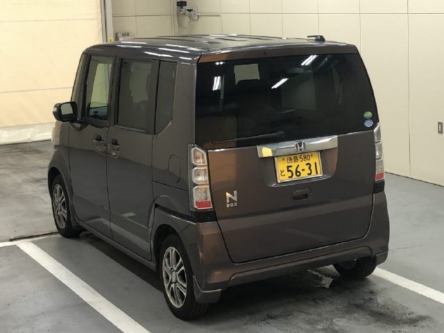 HONDA N-BOX
