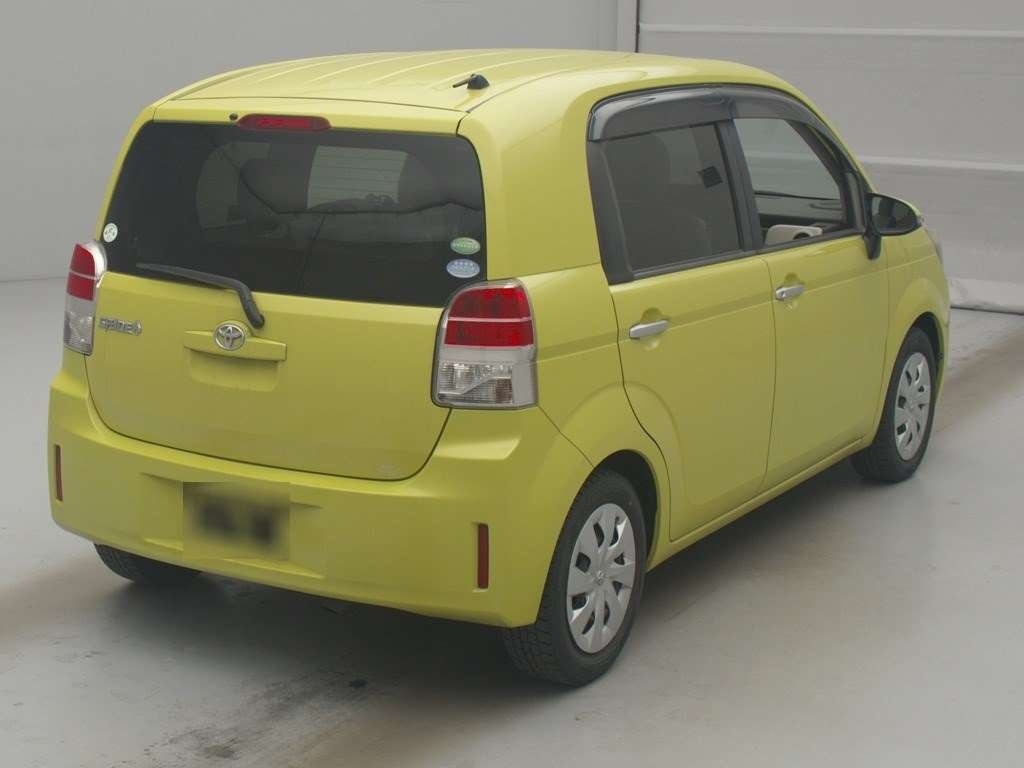 TOYOTA SPADE