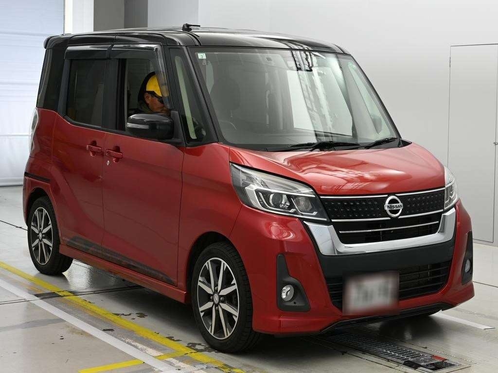 NISSAN DAYZ ROOX
