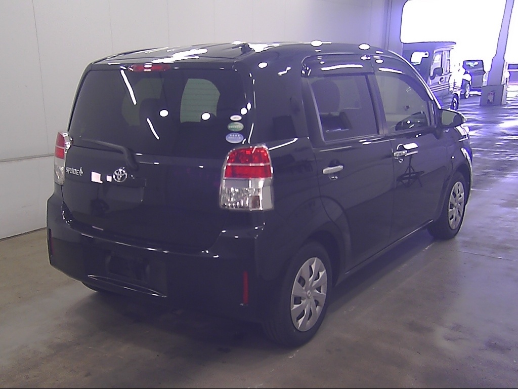 TOYOTA SPADE