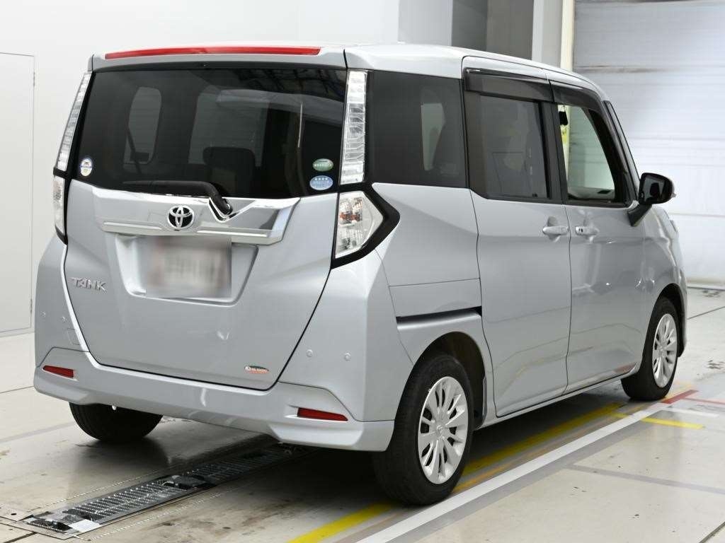 TOYOTA TANK
