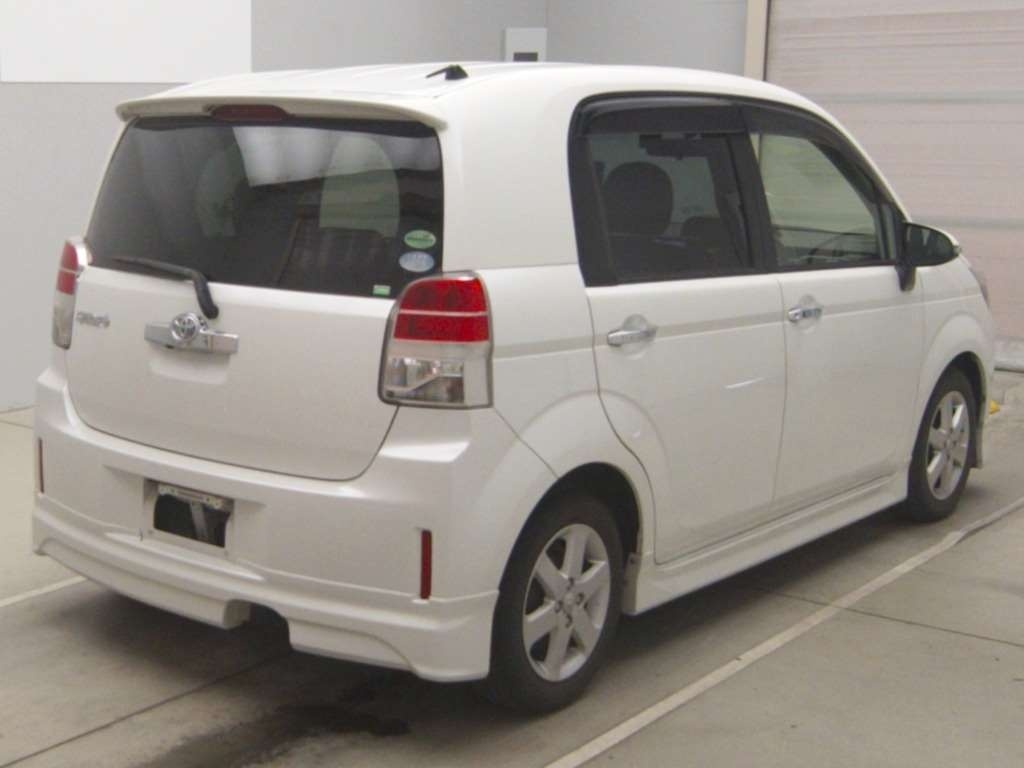 TOYOTA SPADE