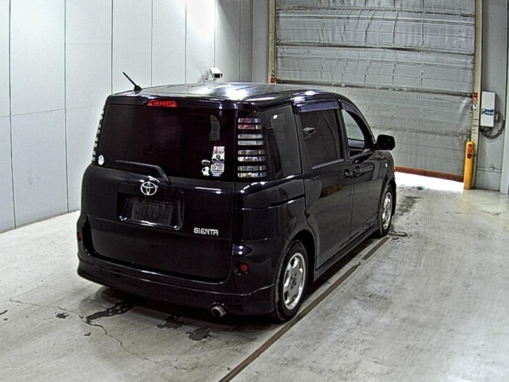 TOYOTA SIENTA