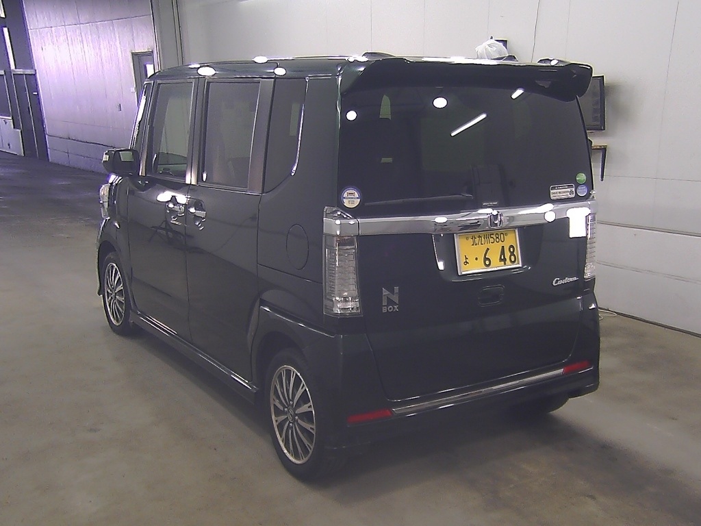 HONDA N-BOX