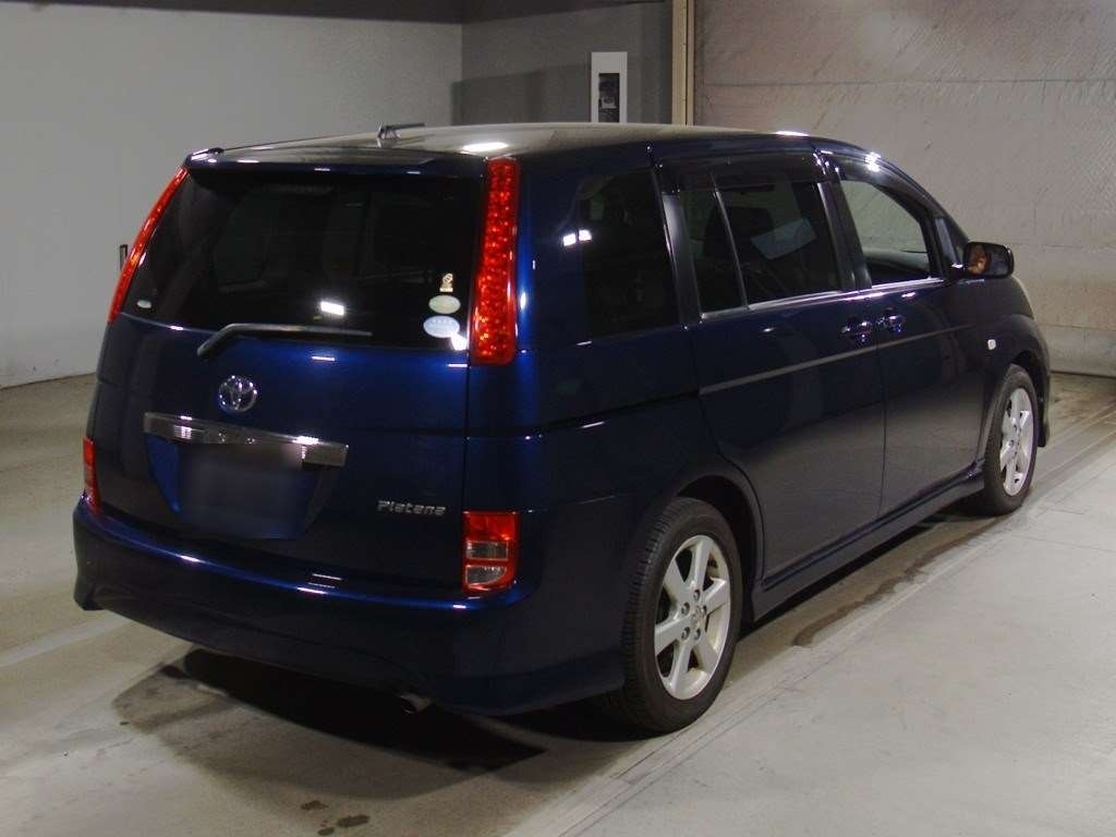 TOYOTA ISIS