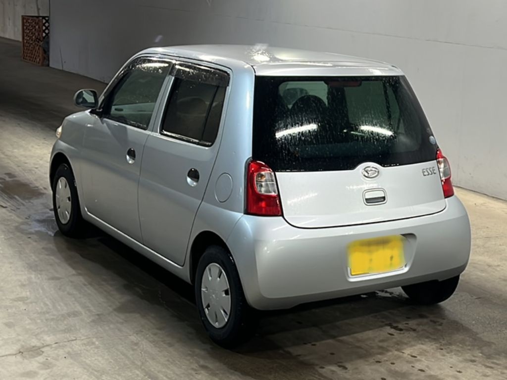 DAIHATSU ESSE