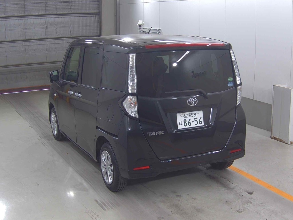 TOYOTA TANK