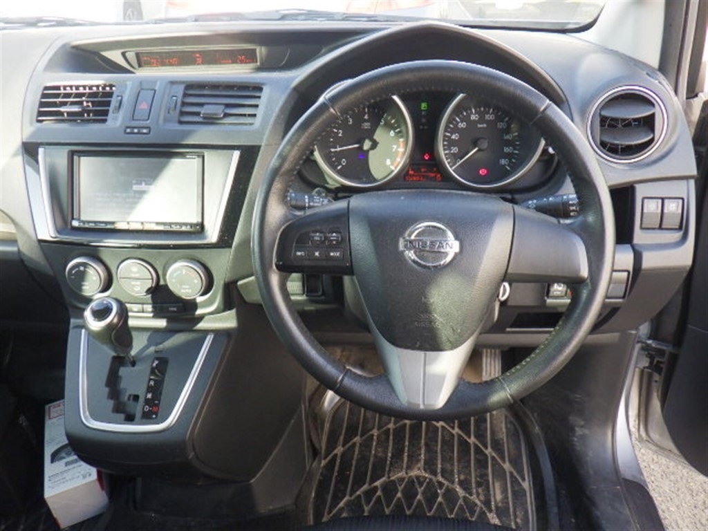 NISSAN LAFESTA
