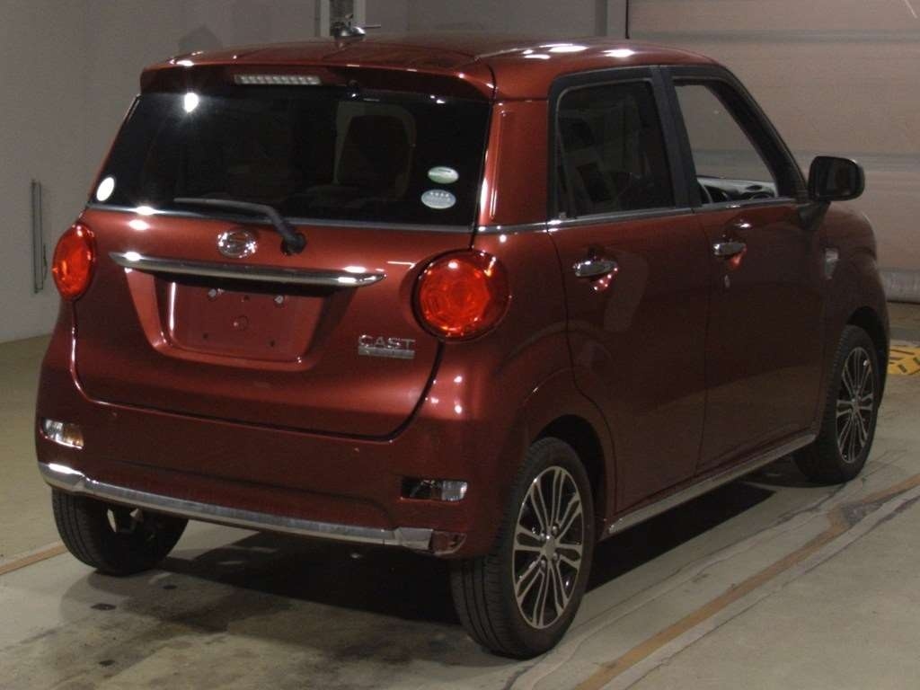 DAIHATSU CAST